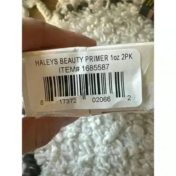 HALEYS Re-fine Soft Matte Poreless Primer - 1 oz Each - Pack of 2 - Picture 2 of 4